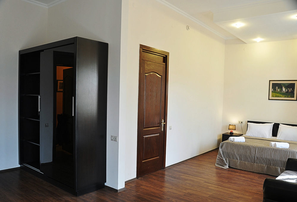 Gold Star Hotel Tiflis Exterior foto